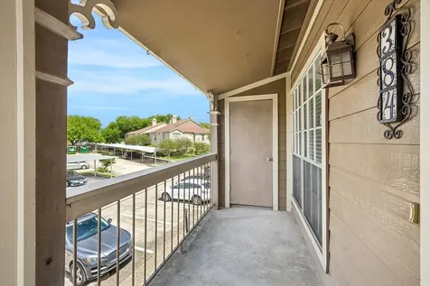 1860 White Oak Drive 384 Houston TX 77009