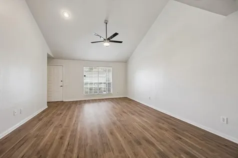 1860 White Oak Drive 384 Houston TX 77009