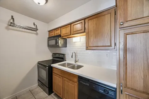 1860 White Oak Drive 384 Houston TX 77009