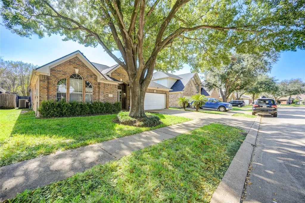 19631 Oakwood Falls Trail Houston TX 77084