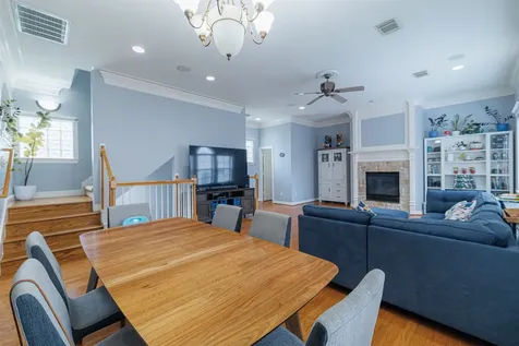 5424 Blossom Street 3 Houston TX 77007