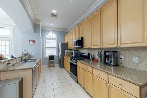 5424 Blossom Street 3 Houston TX 77007