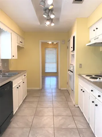 12331 Scarcella Lane Meadows Place TX 77477