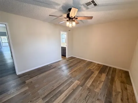 522 27th Avenue N Texas City TX 77590