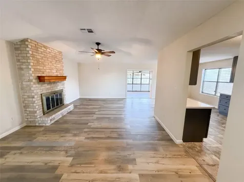 522 27th Avenue N Texas City TX 77590