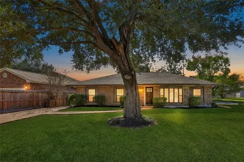 3022 Sparrow Street Houston TX 77051