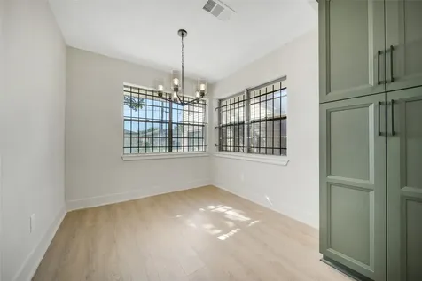 3022 Sparrow Street Houston TX 77051
