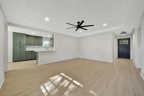 3022 Sparrow Street Houston TX 77051