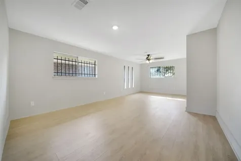 3022 Sparrow Street Houston TX 77051