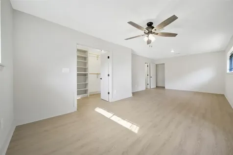 3022 Sparrow Street Houston TX 77051