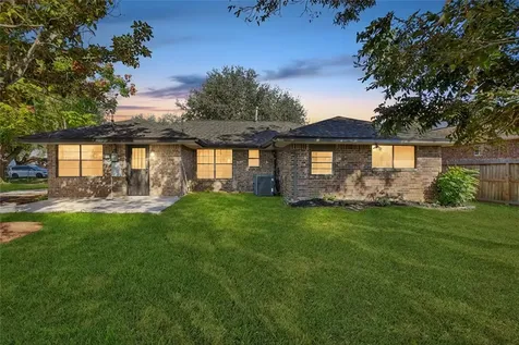 3022 Sparrow Street Houston TX 77051