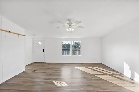 8283 Blue Fire Lane Franklin TX 77856