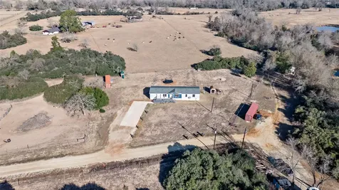 8283 Blue Fire Lane Franklin TX 77856