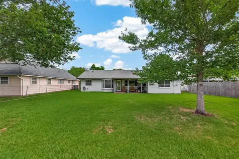 2003 Kingsway Drive League City TX 77573