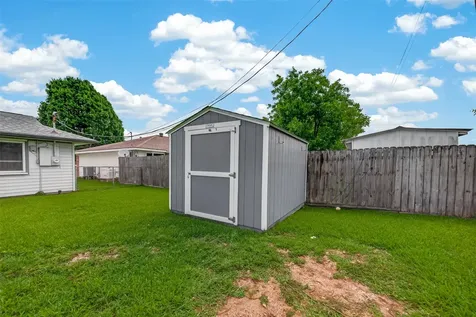 2003 Kingsway Drive League City TX 77573