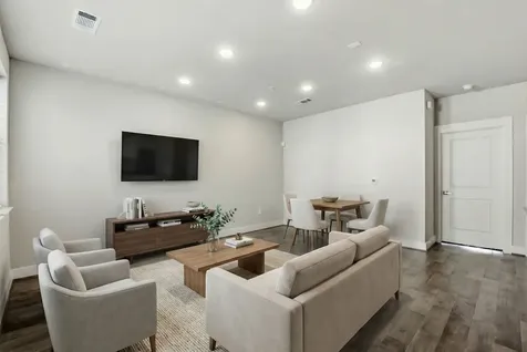 4819 Caroline Street 103 Houston TX 77004