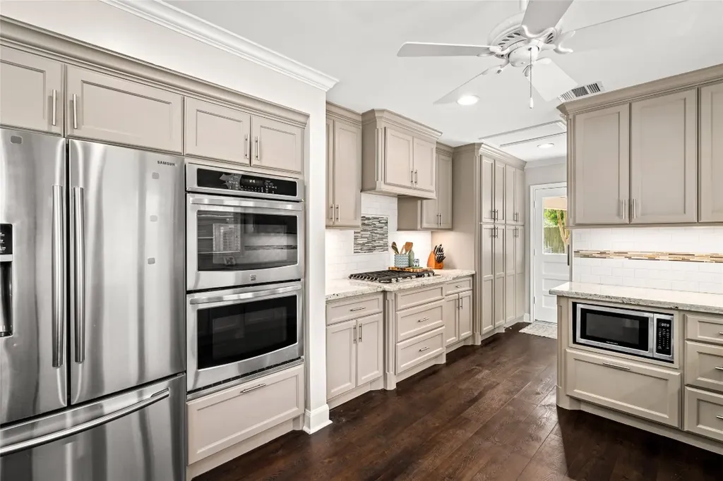 7805 Valley View Lane Houston TX 77074