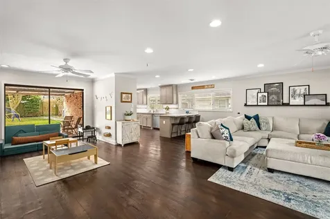 7805 Valley View Lane Houston TX 77074
