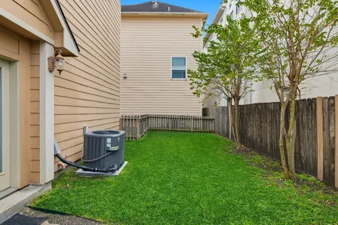 1714 Ovid Street C Houston TX 77007