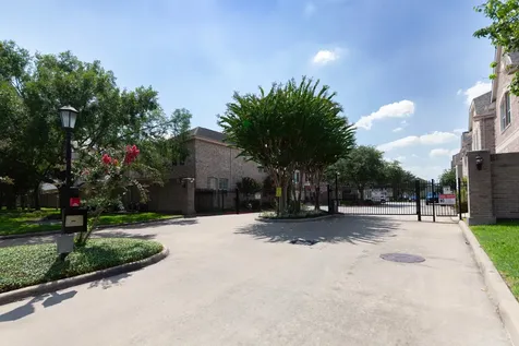 3206 Holly Thicket Drive Houston TX 77042