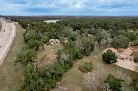 7640 State Highway 75 Highway S Huntsville TX 77340