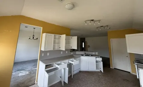 9518 Belleclaire Lane Houston TX 77044
