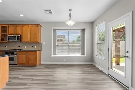 2506 Shady Falls Lane Pearland TX 77584