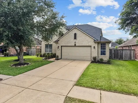 2506 Shady Falls Lane Pearland TX 77584
