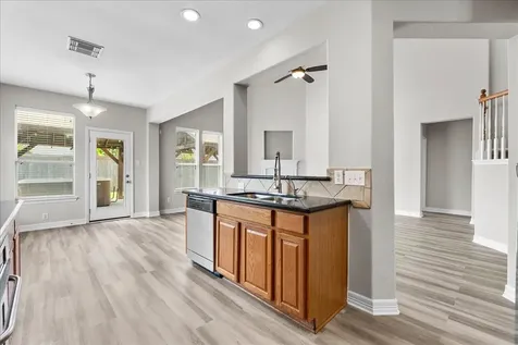 2506 Shady Falls Lane Pearland TX 77584