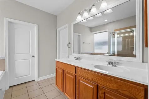 2506 Shady Falls Lane Pearland TX 77584