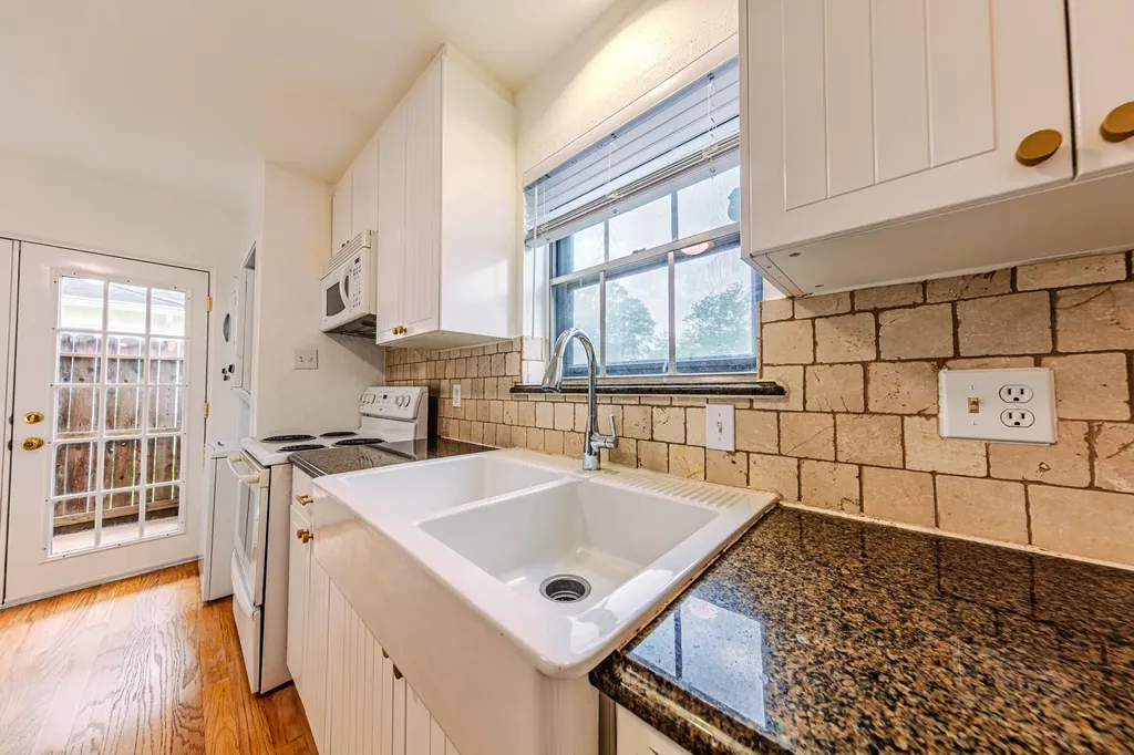 1505 Woodhead Street 3 Houston TX 77019
