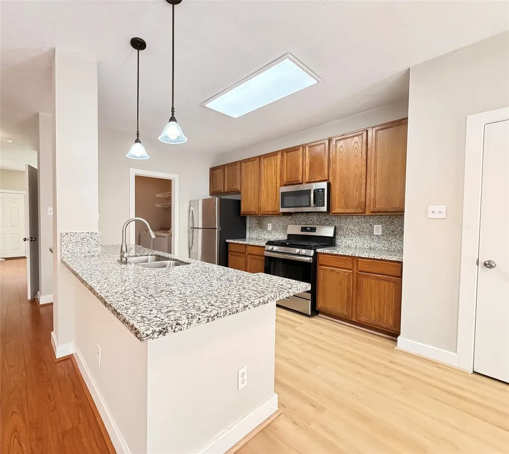 11720 Chanteloup Drive Houston TX 77047