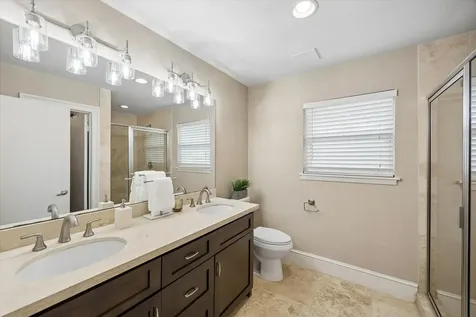 5130 Kingfisher Drive Houston TX 77035