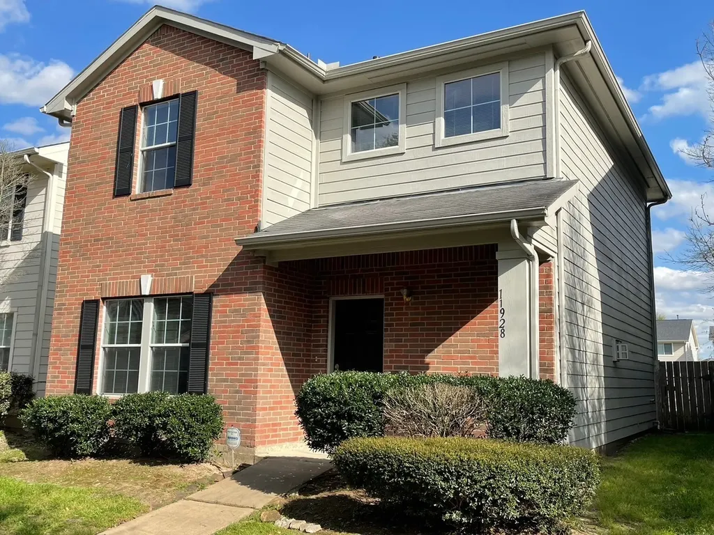 11928 Prior Park Houston TX 77047