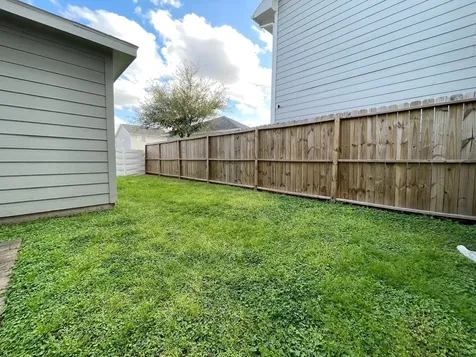 11928 Prior Park Houston TX 77047
