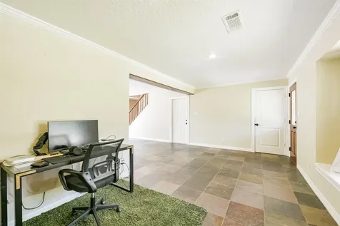 201 Meadowlawn Street Shoreacres TX 77571