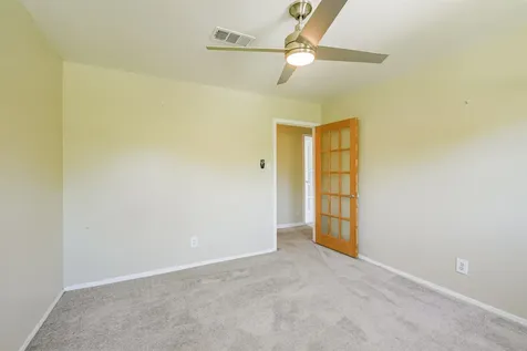 201 Meadowlawn Street Shoreacres TX 77571