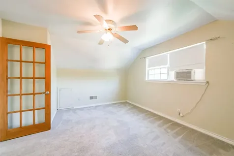 201 Meadowlawn Street Shoreacres TX 77571