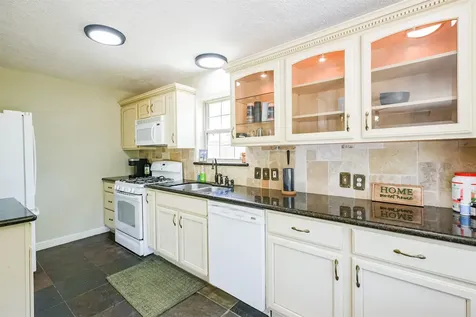 201 Meadowlawn Street Shoreacres TX 77571