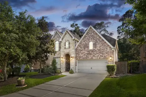 103 S Vershire Circle Magnolia TX 77354