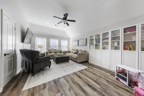 103 S Vershire Circle Magnolia TX 77354