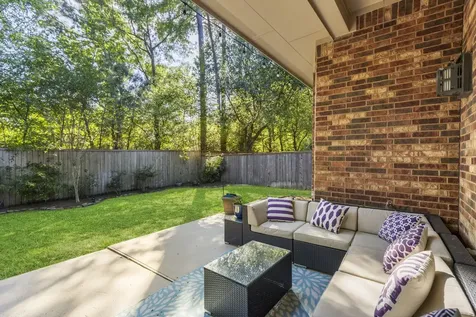 103 S Vershire Circle Magnolia TX 77354