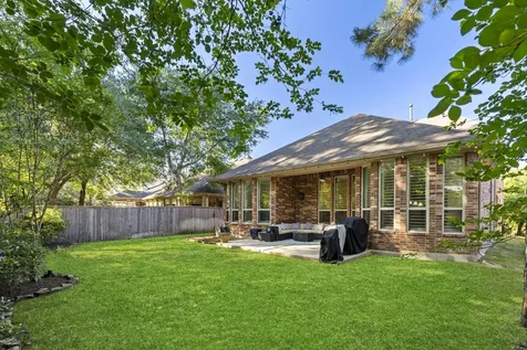 103 S Vershire Circle Magnolia TX 77354