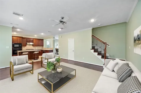 2626 Couch Street Houston TX 77008
