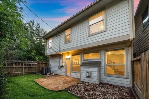 2626 Couch Street Houston TX 77008