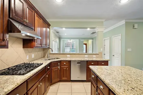2626 Couch Street Houston TX 77008