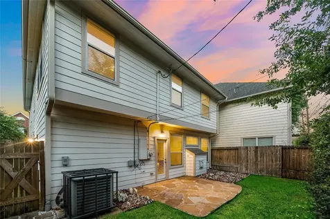 2626 Couch Street Houston TX 77008