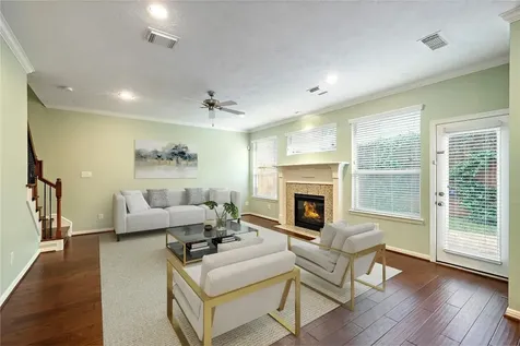 2626 Couch Street Houston TX 77008