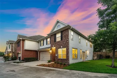 2626 Couch Street Houston TX 77008
