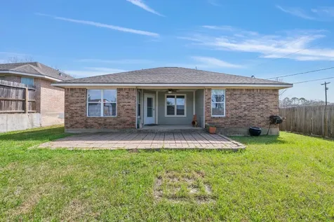 501 Riggs Street Brenham TX 77833